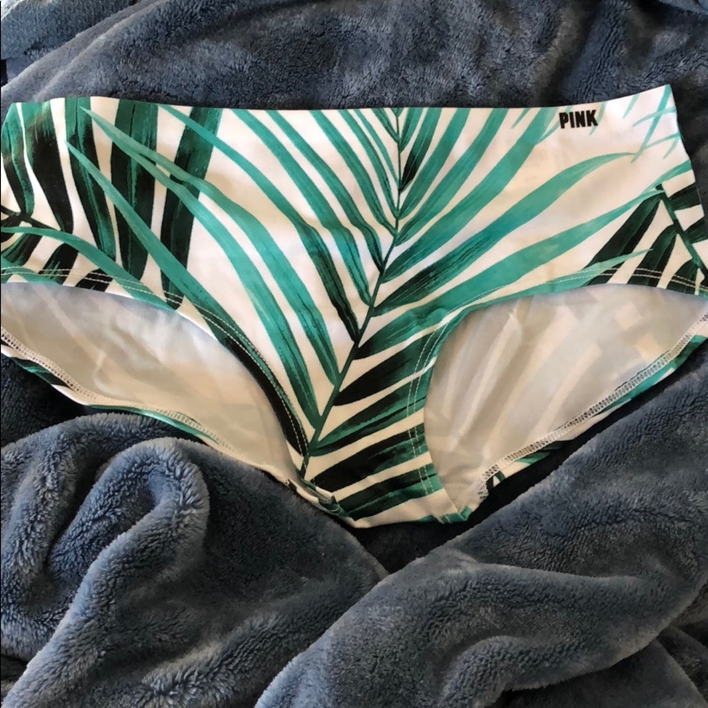 BRAND new Victoria’s Secret pink panty